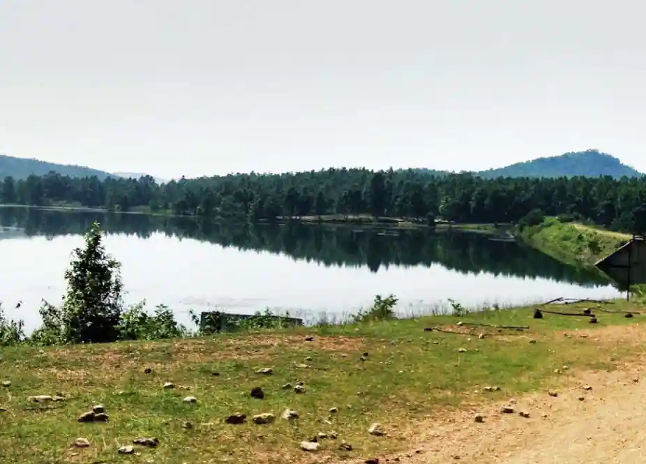 khandarini lake-desinomadz
