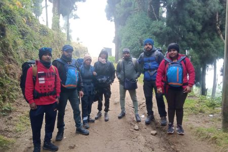 Sandakphu Phalut trek by Desi Nomadz 5th November 2023 batch
